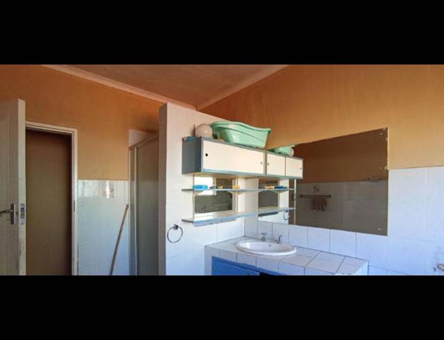 7 BEDROOM HOUSE FOR SALE IN ELSBURG